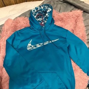 Nike Therma Fit sweatshirt